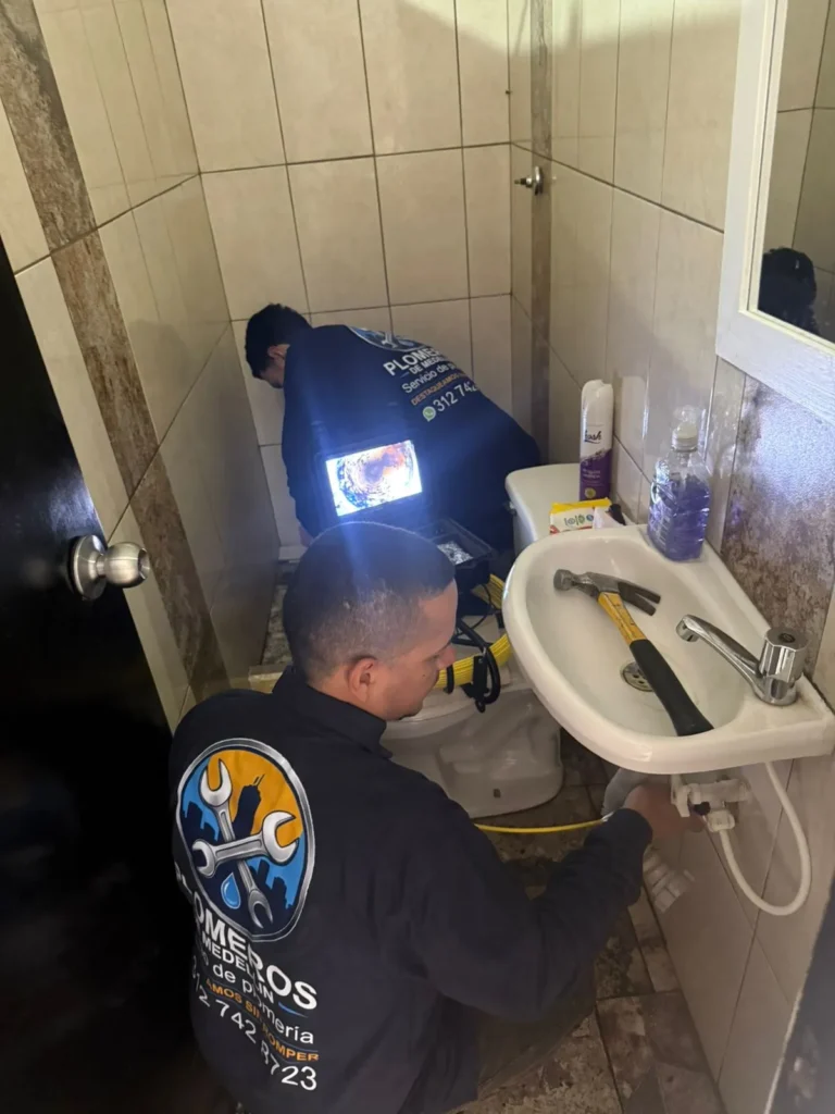Inspección de tuberías con cámara en Medellín para diagnóstico preciso